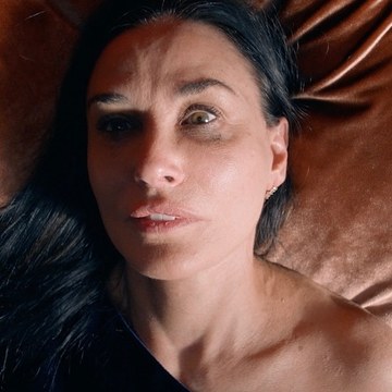 Demi Moore - Magazine and Candid Shoots Collection in demimoore_3461391969681036213.jpg - hidden celebrity photo